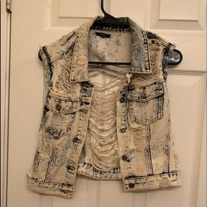 Chiqle highly distressed denim vest